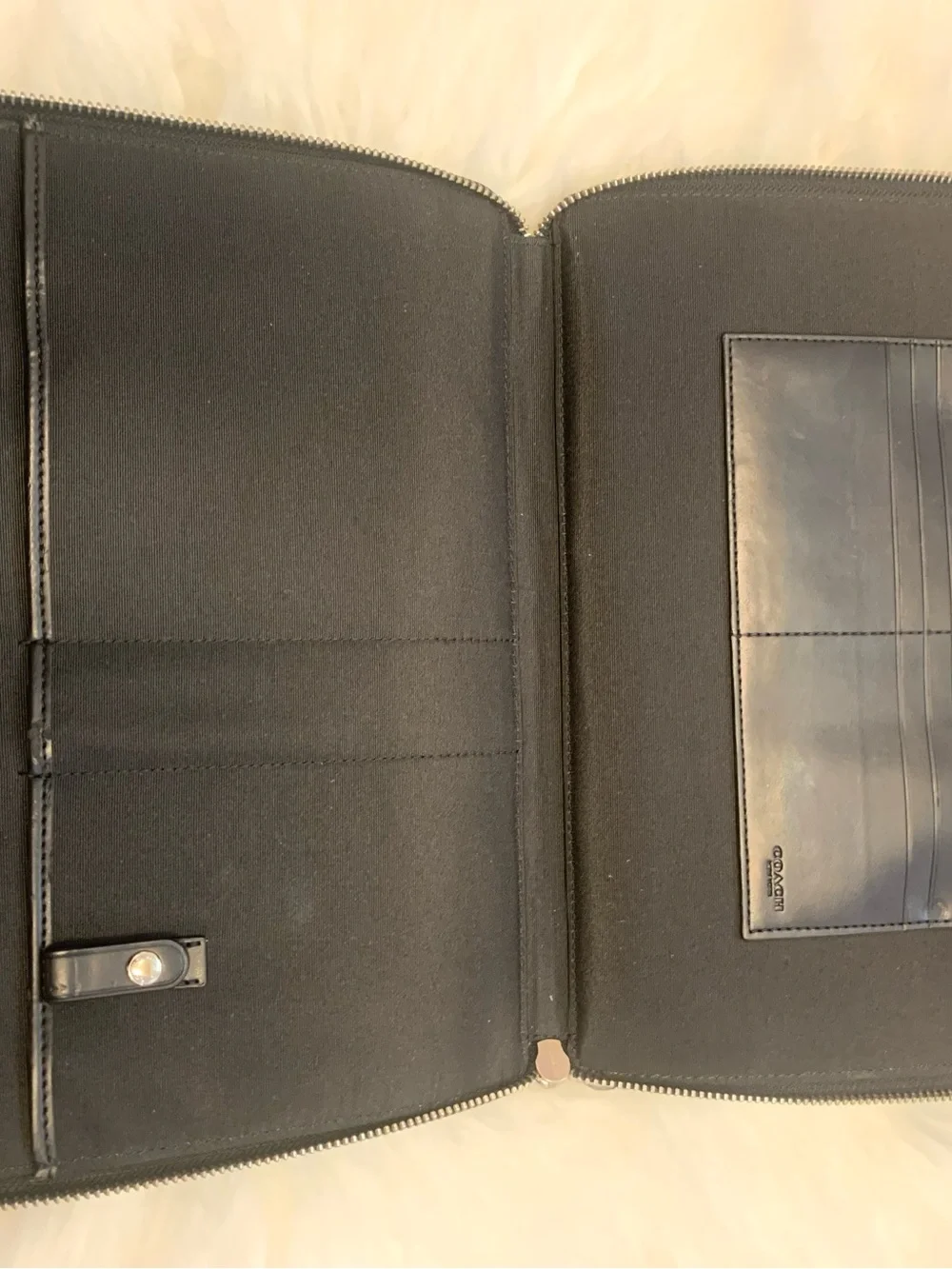 COACH ZIP AROUND TECH CASE PORTFOLIO BLACK GREY HERRINGBONE